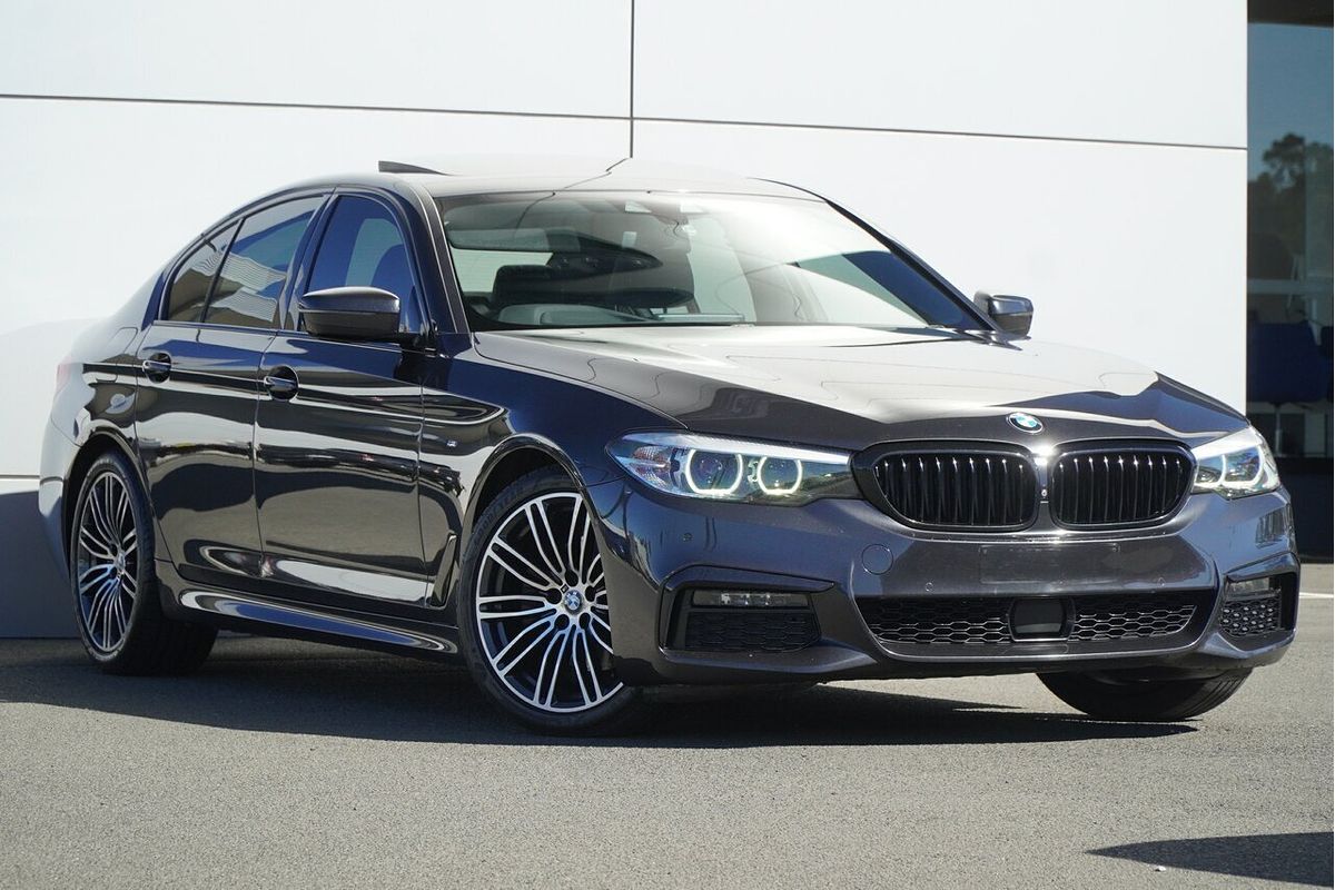2019 BMW 5 Series 520i M Sport G30