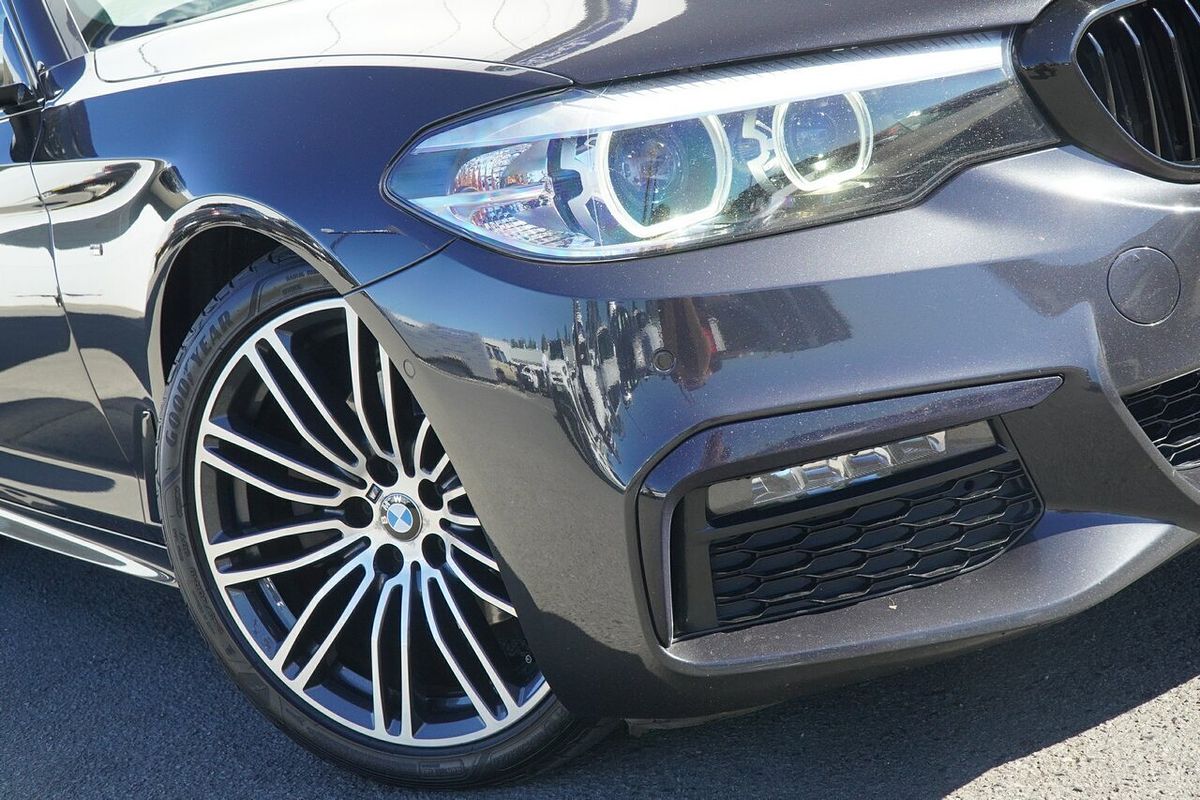 2019 BMW 5 Series 520i M Sport G30