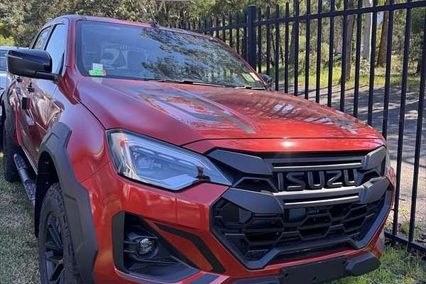 2025 Isuzu D-MAX BLADE 4X4