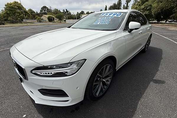 2016 Volvo S90 T5 Momentum
