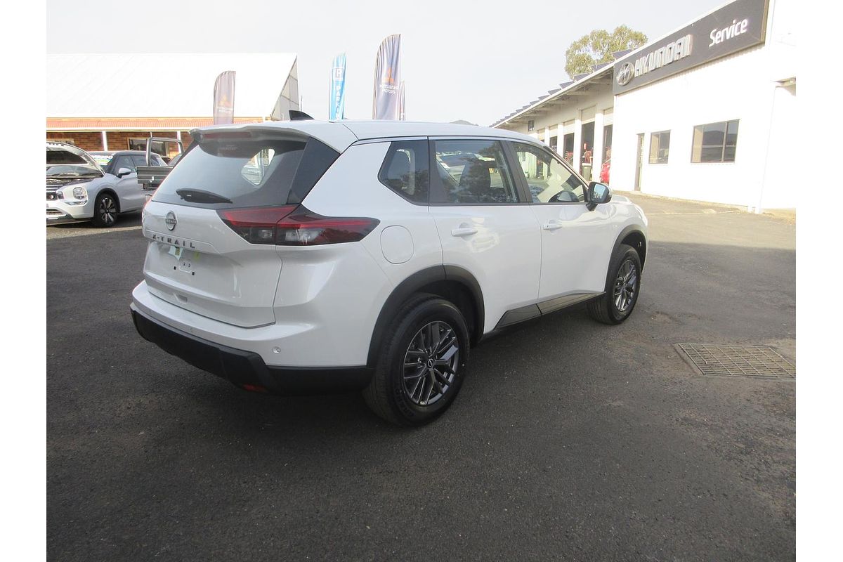 2026 Nissan X-TRAIL ST T33