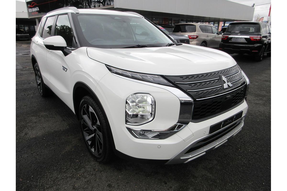 2025 Mitsubishi Outlander PHEV Aspire ZM