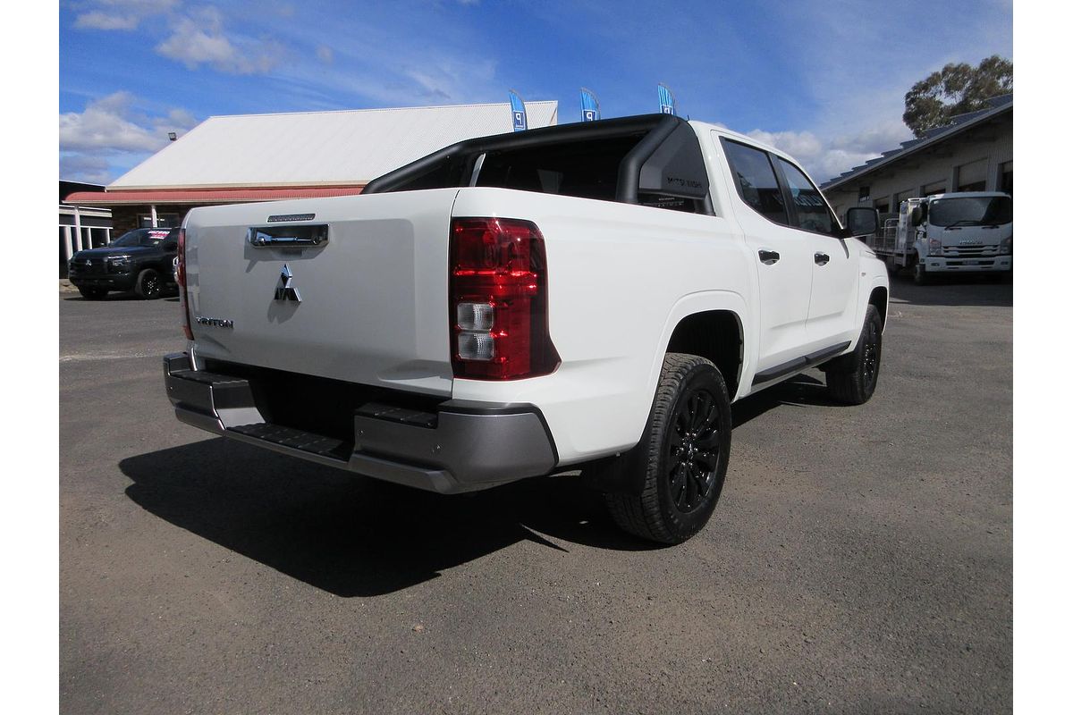 2025 Mitsubishi Triton GLX-R MV 4X4