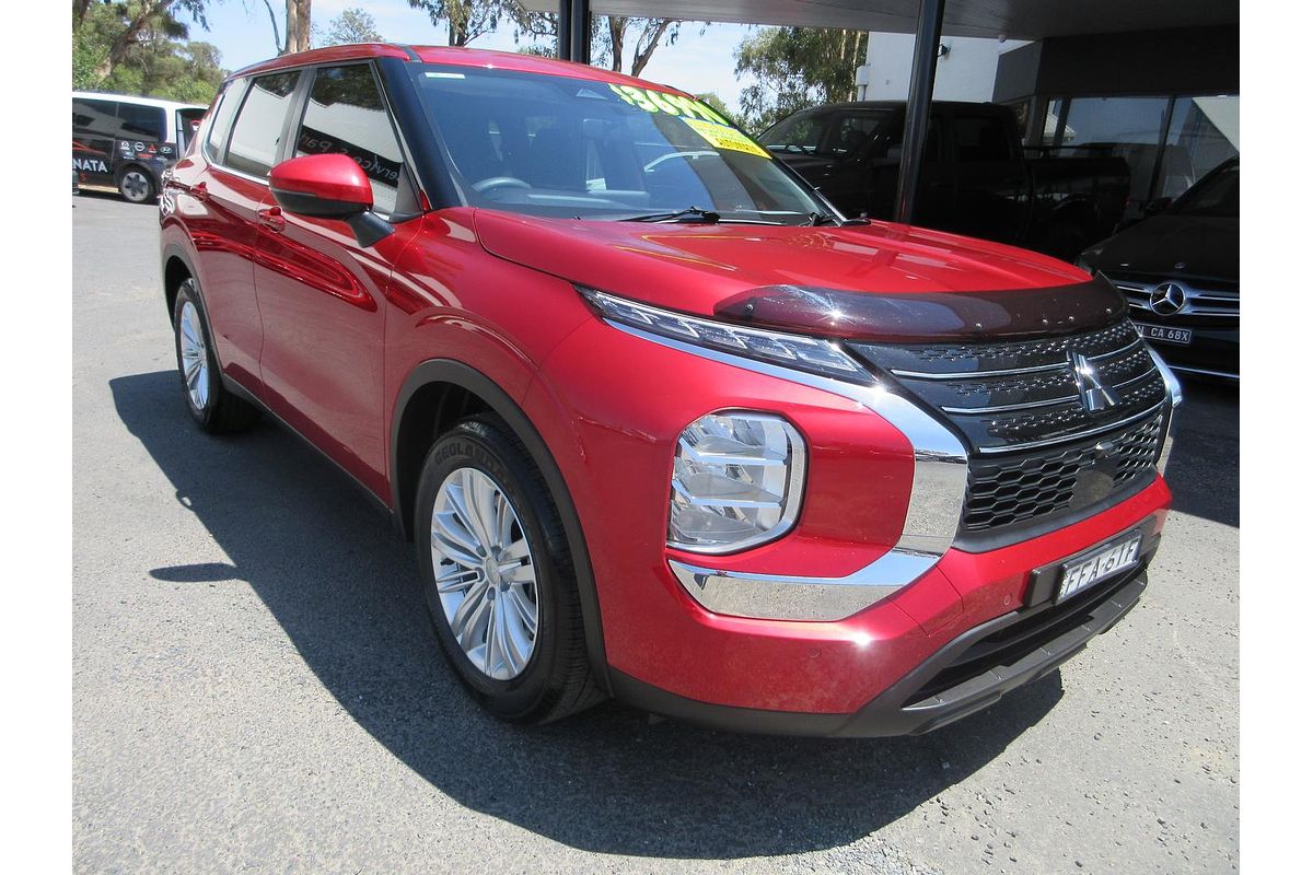 2023 Mitsubishi Outlander ES ZM