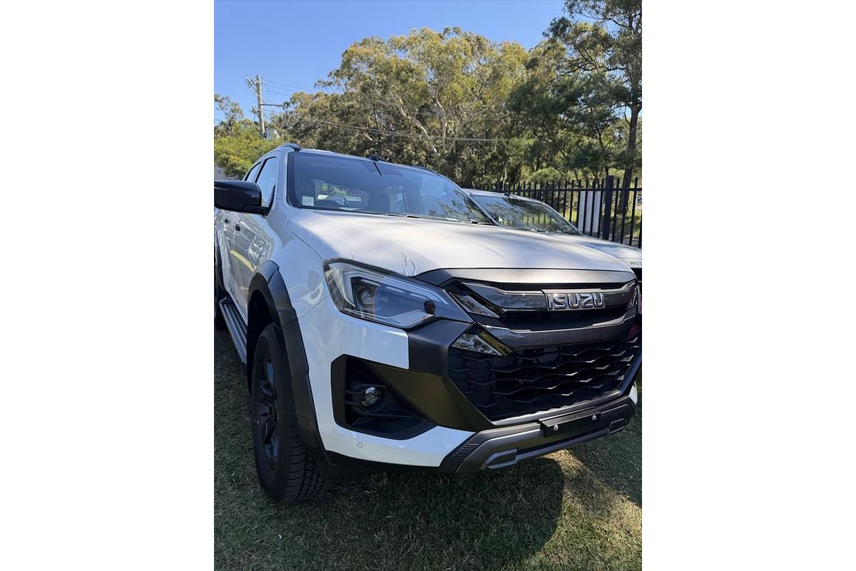 2025 Isuzu D-MAX X-TERRAIN 4X4