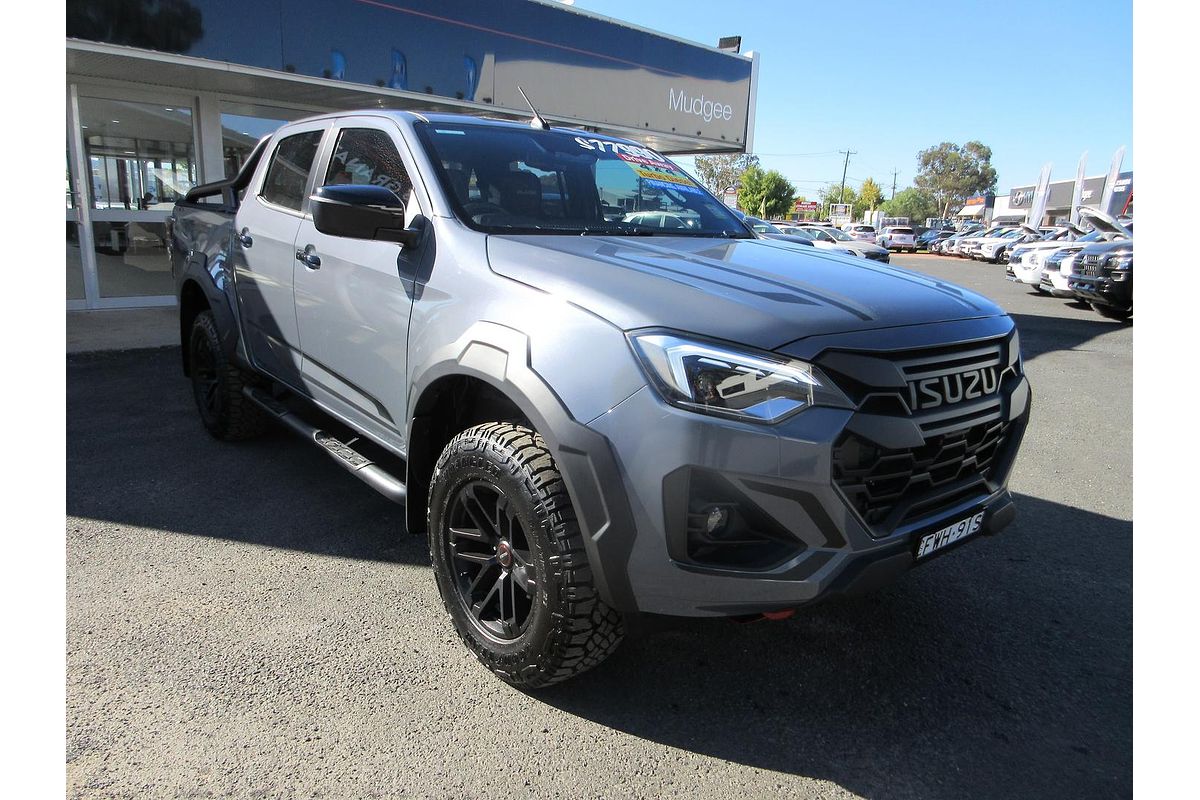 2025 Isuzu D-MAX BLADE 4X4