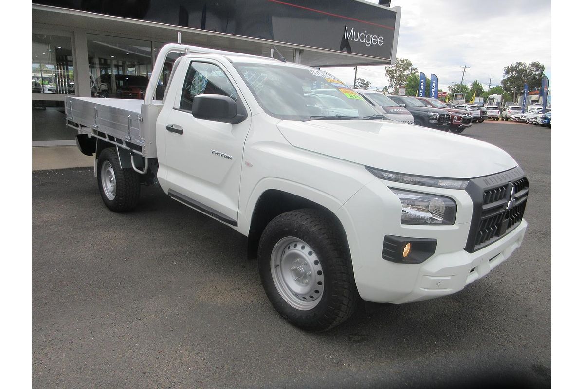 2025 Mitsubishi Triton GLX MV 4X4