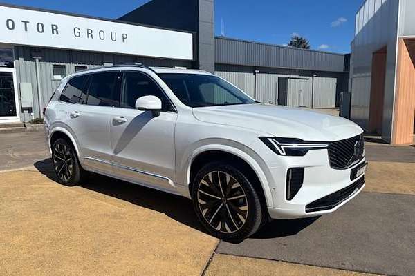 2025 Volvo XC90 Plus B5 Bright