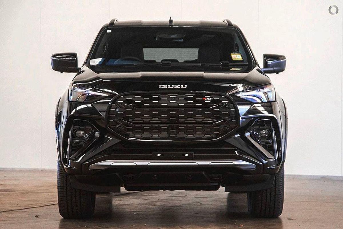 2025 Isuzu MU-X X-TERRAIN