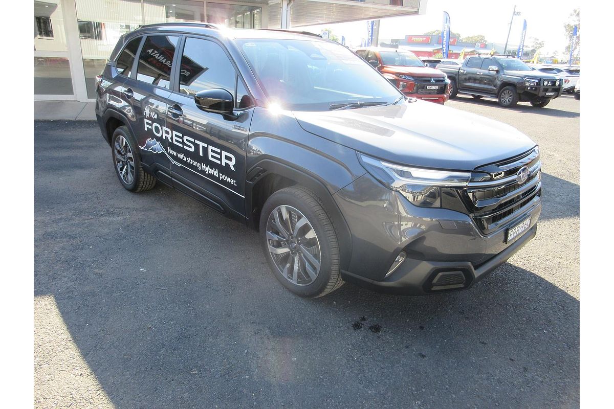 2025 Subaru Forester Hybrid Touring S6