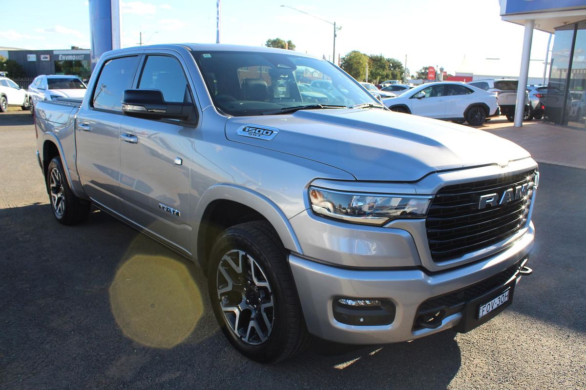 2024 RAM 1500 Laramie Sport RamBox DT 4X4 SWB