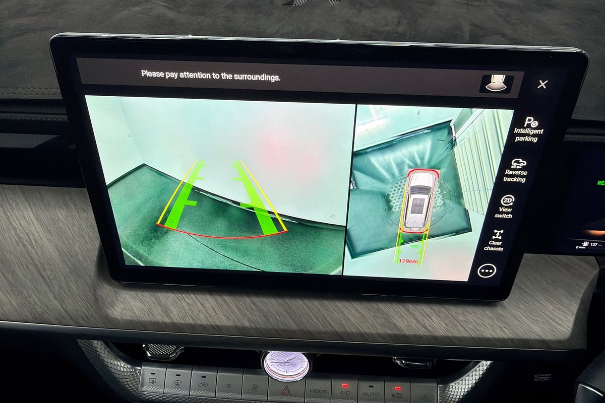 2024 GWM Tank 500 Ultra Hybrid P03