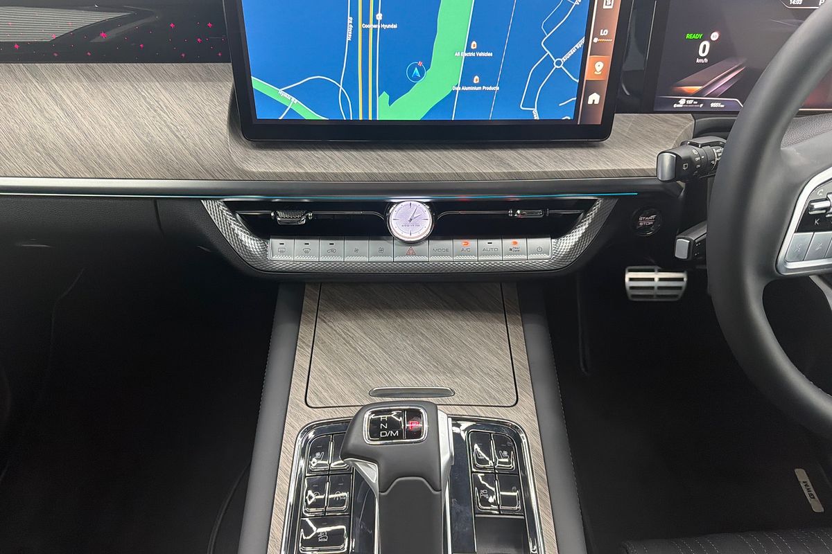 2024 GWM Tank 500 Ultra Hybrid P03