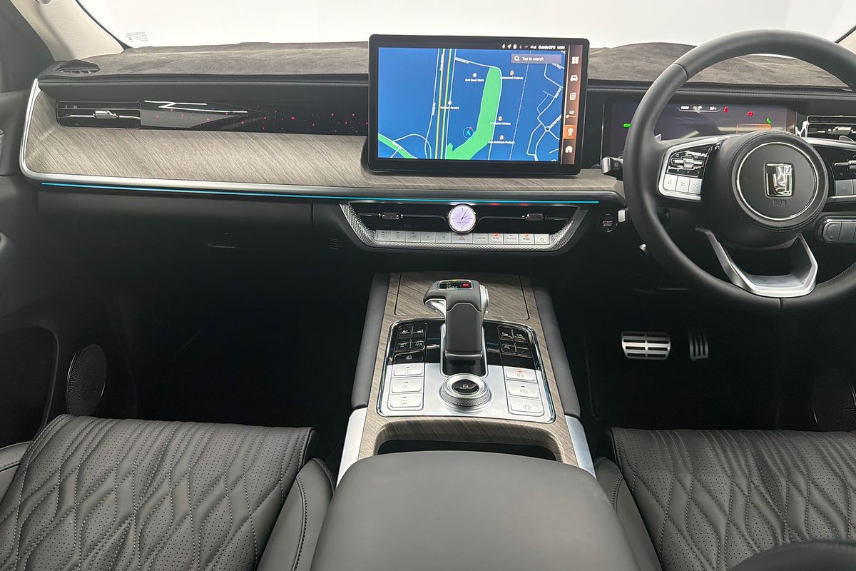 2024 GWM Tank 500 Ultra Hybrid P03