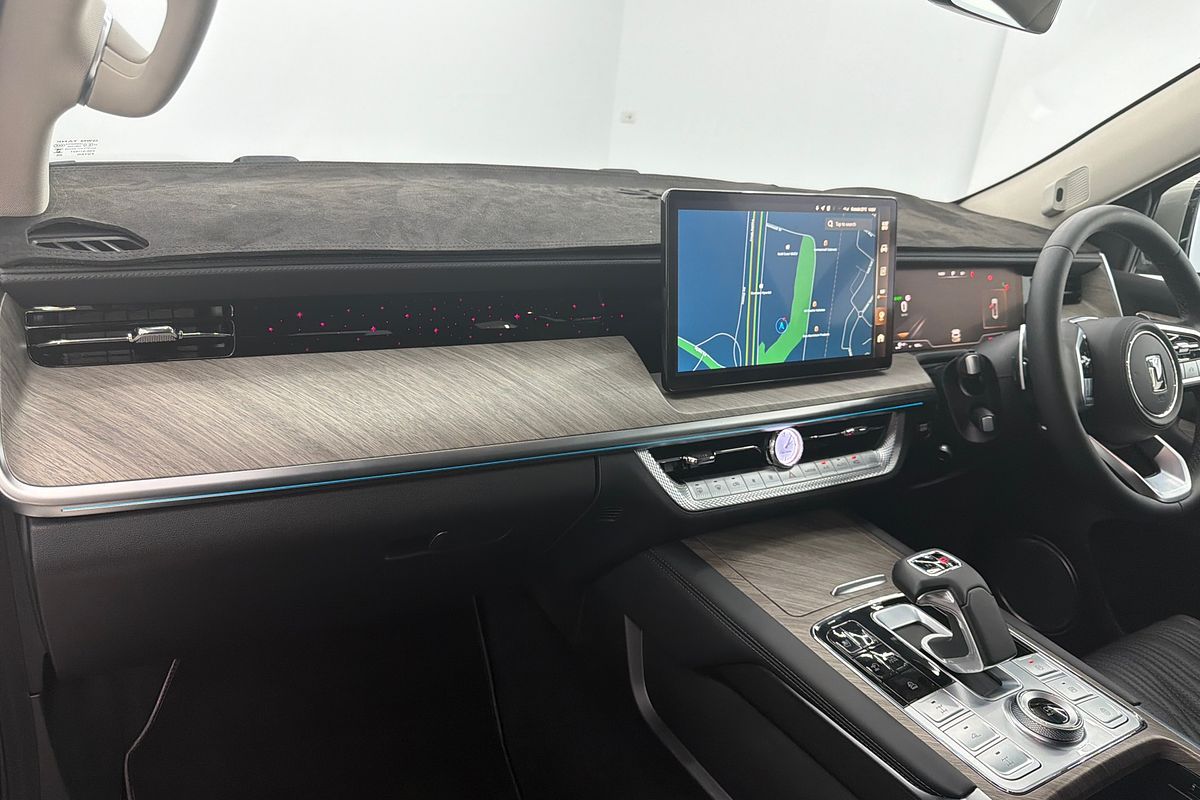 2024 GWM Tank 500 Ultra Hybrid P03