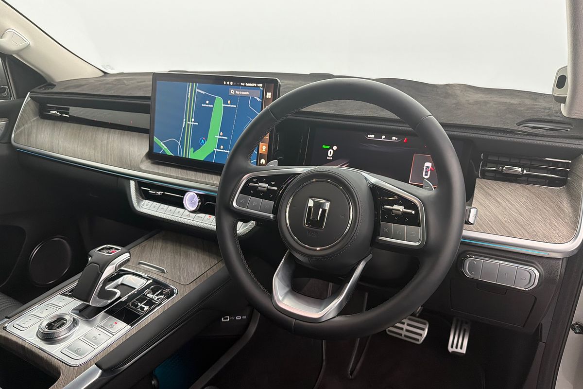 2024 GWM Tank 500 Ultra Hybrid P03