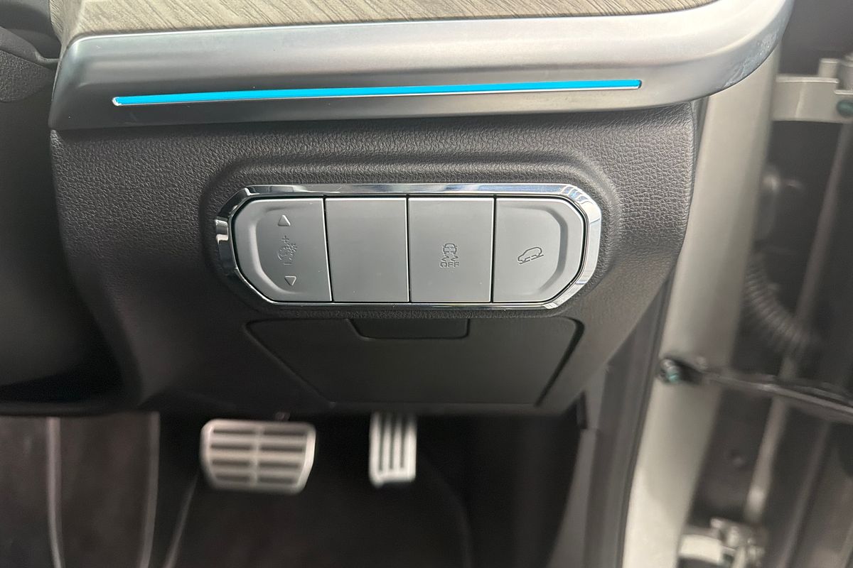 2024 GWM Tank 500 Ultra Hybrid P03