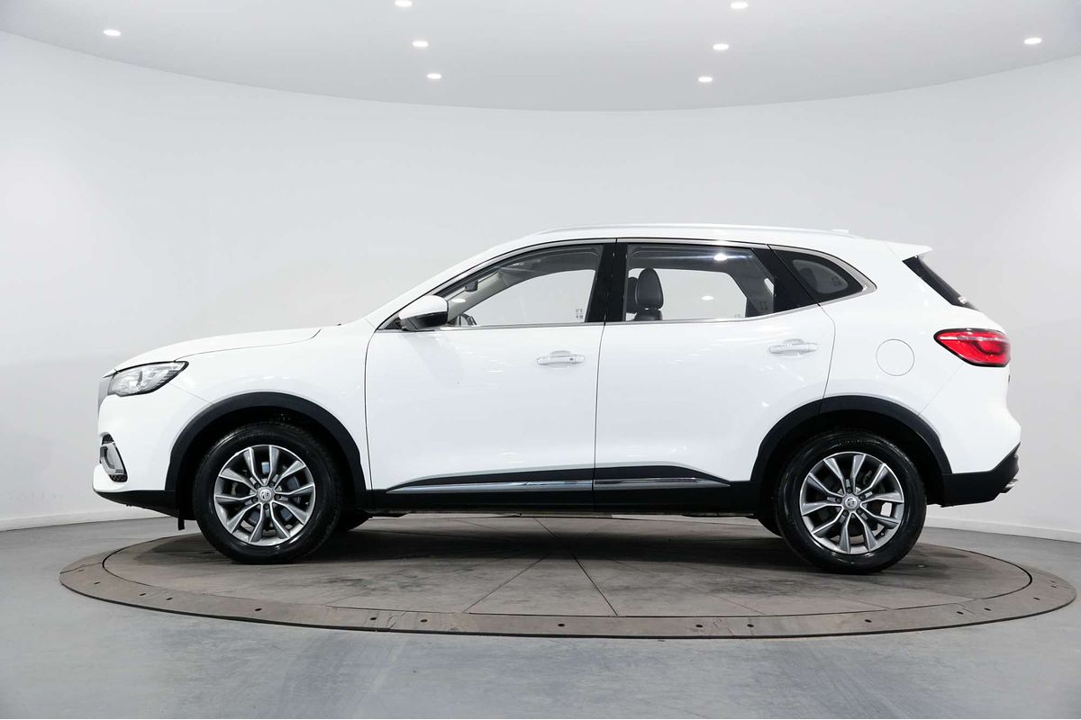 2022 MG HS Vibe SAS23
