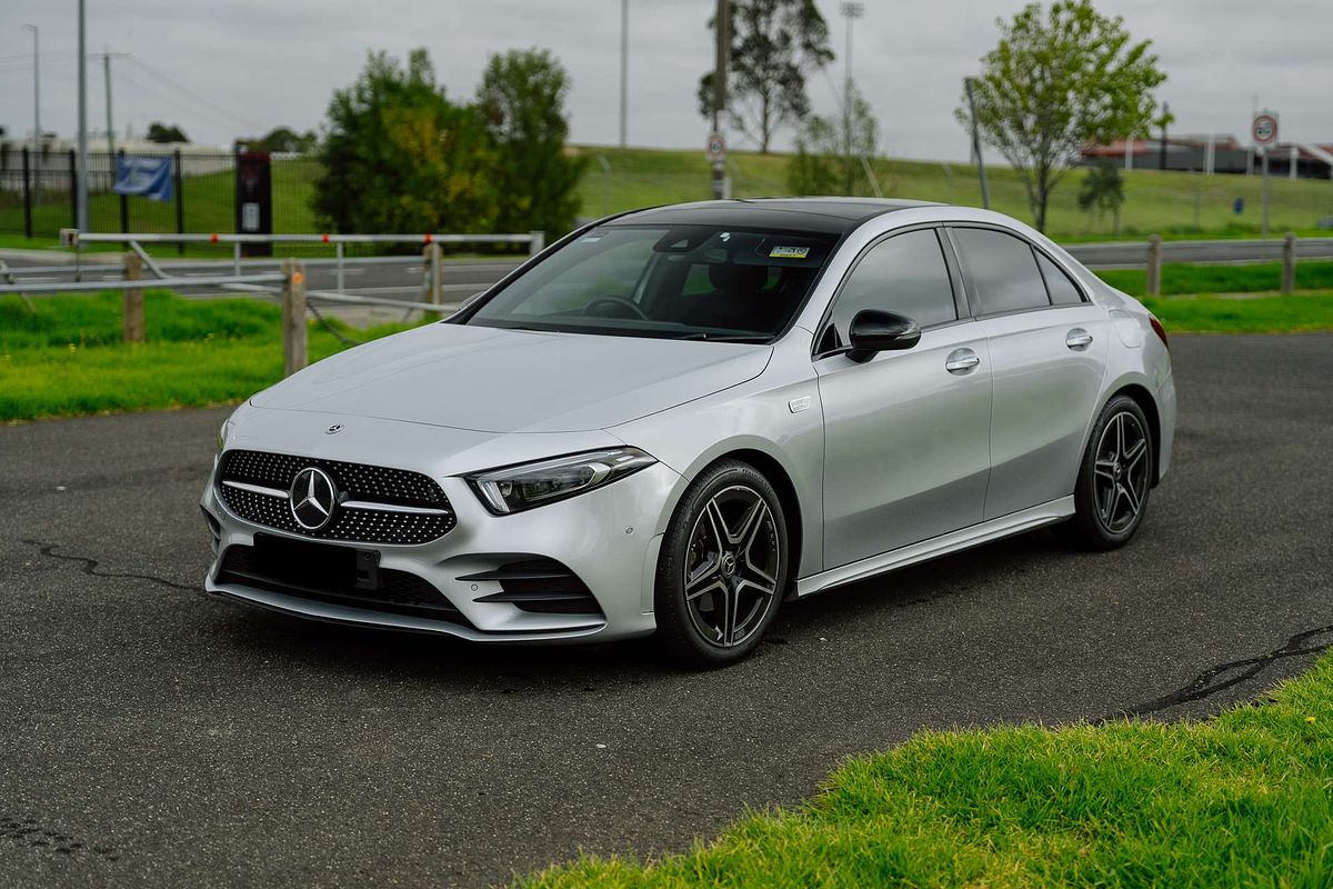 2022 Mercedes-Benz A-Class A180 V177