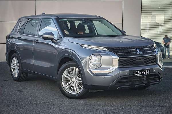 2022 Mitsubishi Outlander ES ZM