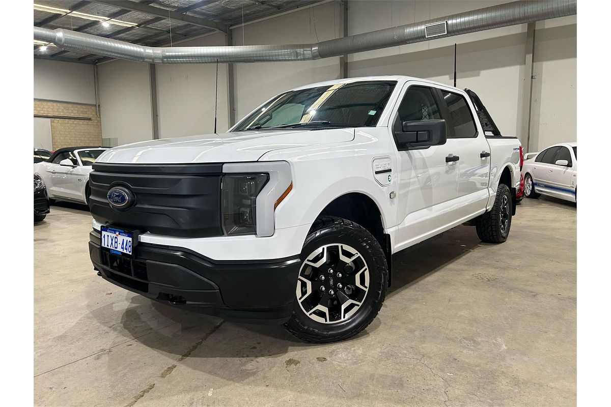 2024 Ford F150 LIGHTNING PRO
