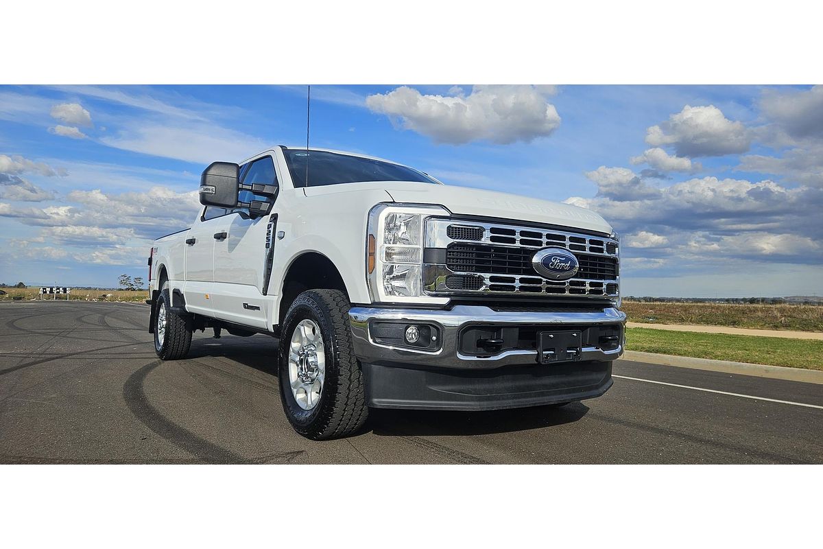 2024 Ford F250 XLT 4X4