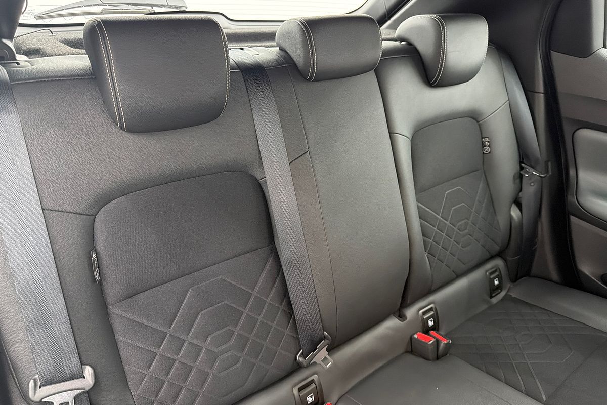 2020 Nissan JUKE ST-L F16