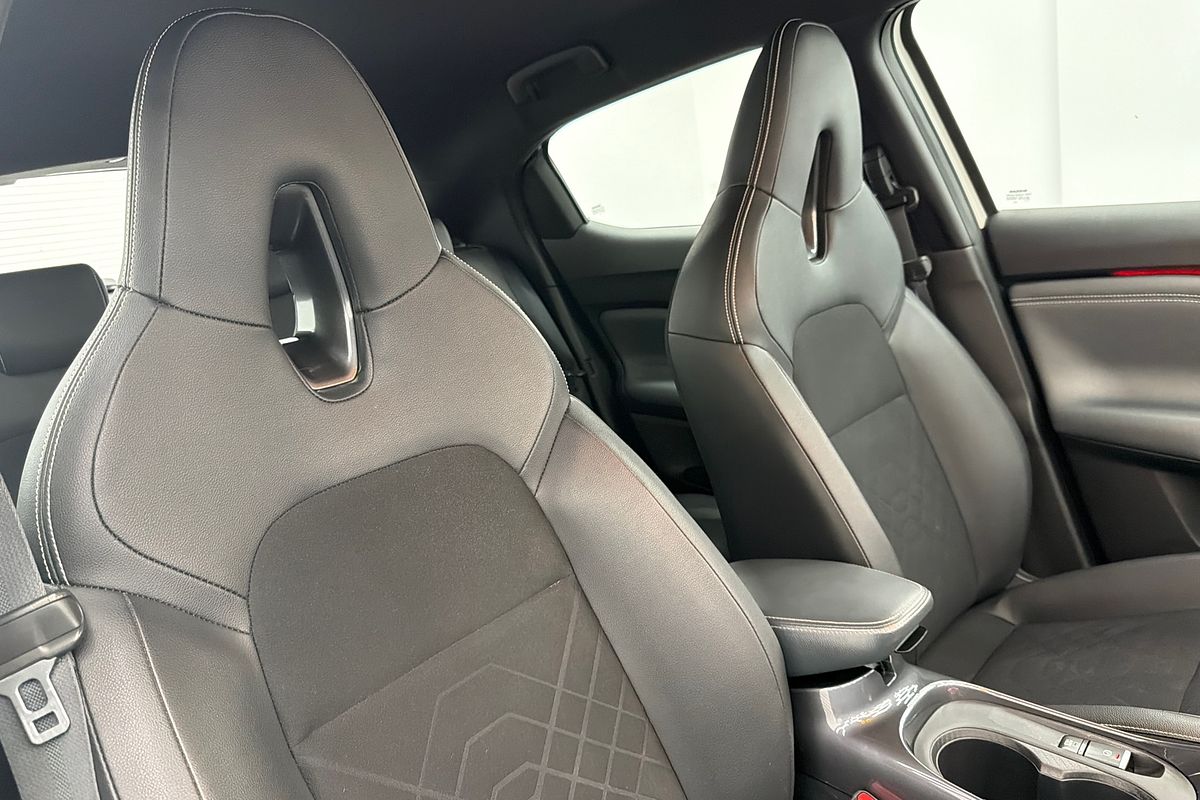 2020 Nissan JUKE ST-L F16