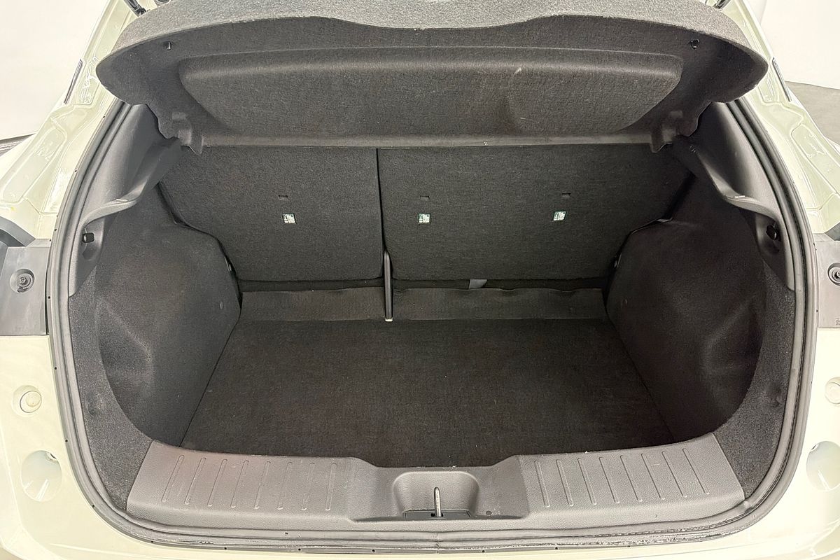 2020 Nissan JUKE ST-L F16