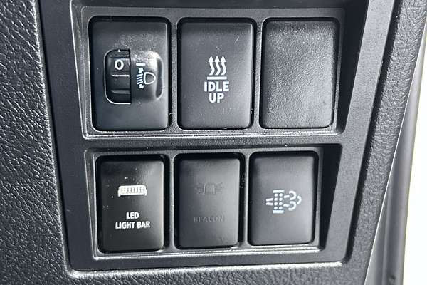 2021 Toyota Hilux Workmate GUN125R 4X4 thumb-16