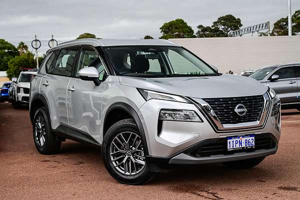 2025 Nissan X-TRAIL ST T33