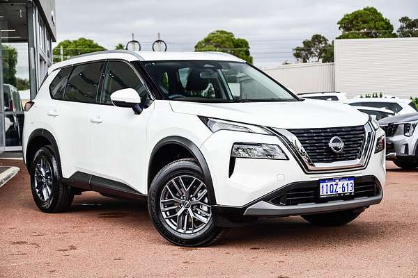 2025 Nissan X-TRAIL ST T33