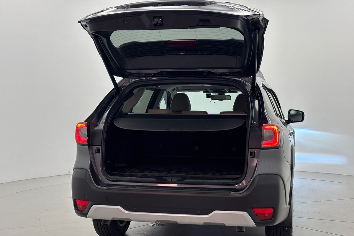 2023 Subaru Outback Touring XT