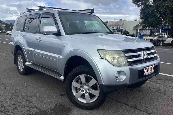 2007 Mitsubishi Pajero VR-X NS