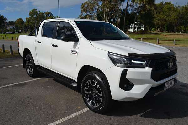 2025 Toyota Hilux SR5 48V GUN126R 4X4