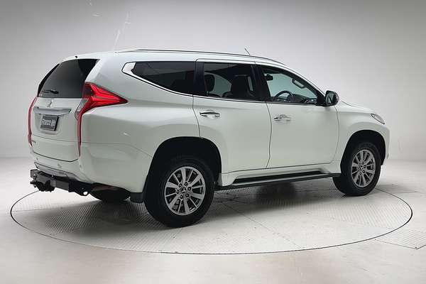2019 Mitsubishi Pajero Sport GLX QE thumb-7