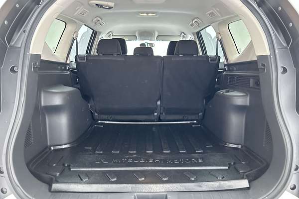 2019 Mitsubishi Pajero Sport GLX QE thumb-20