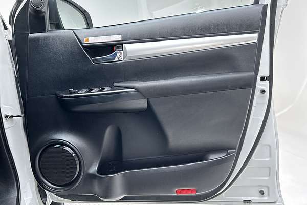 2022 Toyota Hilux SR5 GUN126R 4X4 thumb-18