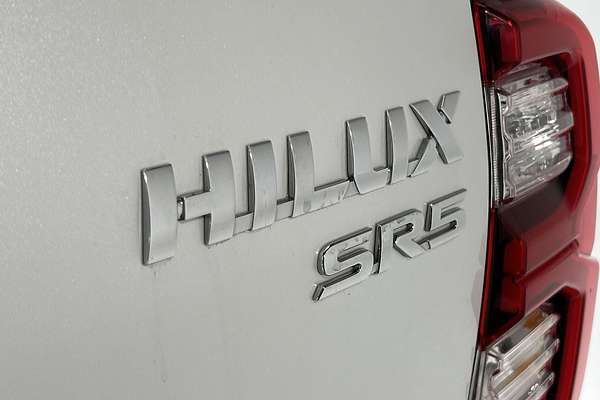 2022 Toyota Hilux SR5 GUN126R 4X4 thumb-21