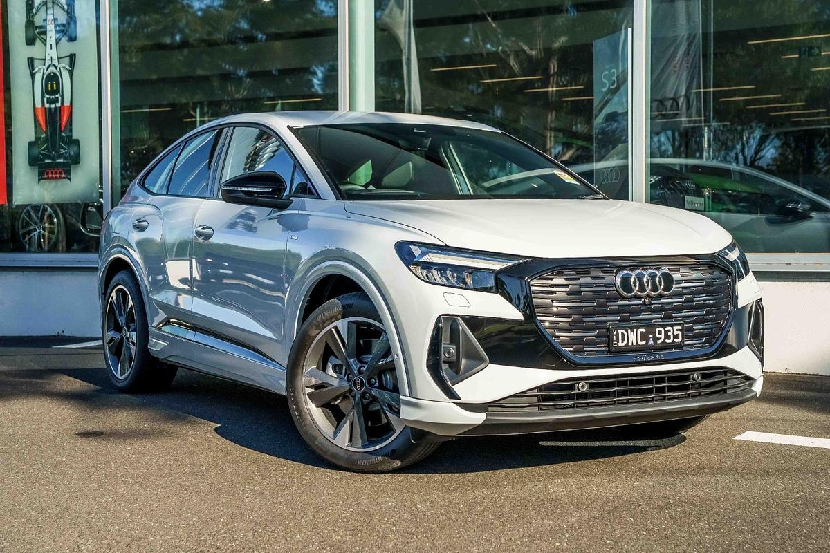 2025 Audi Q4 e-tron 45 F4