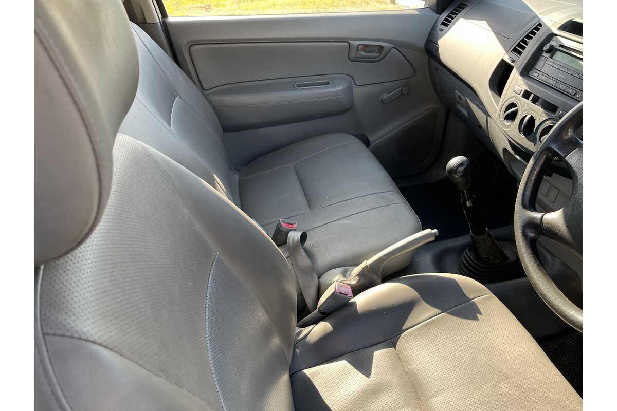2007 Toyota Hilux Workmate 4x2 TGN16R MY07