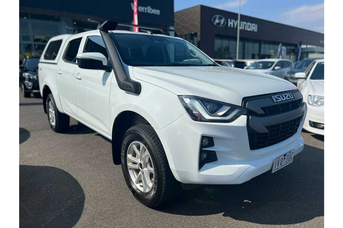 2022 Isuzu D-MAX LS-M