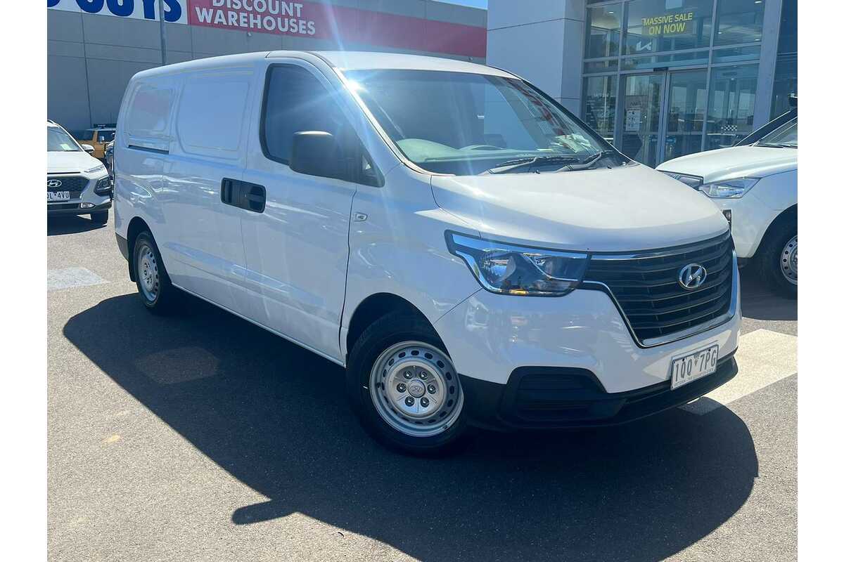 SOLD 2019 Hyundai iLoad Used Van Hoppers Crossing VIC