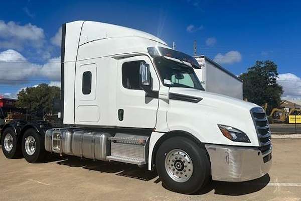 2025 Freightliner Cascadia 126