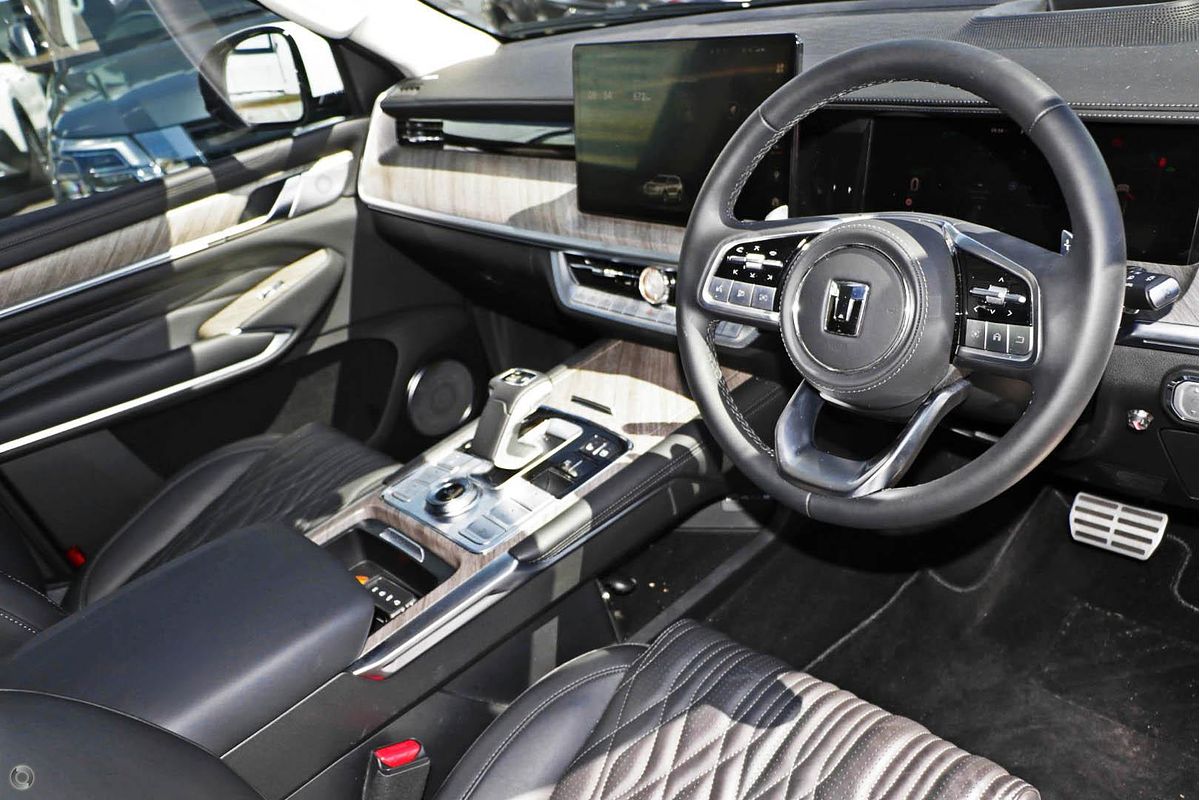 2025 GWM Tank 500 Ultra Hybrid P03