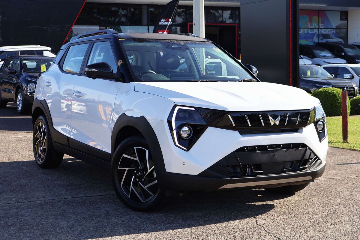 2026 Mahindra XUV3XO AX7L