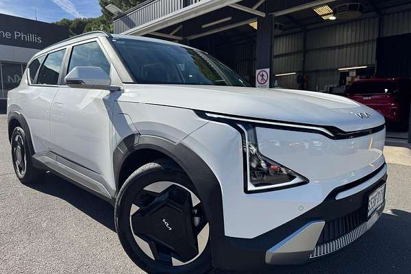 2025 Kia EV5 Air Standard Range OVc