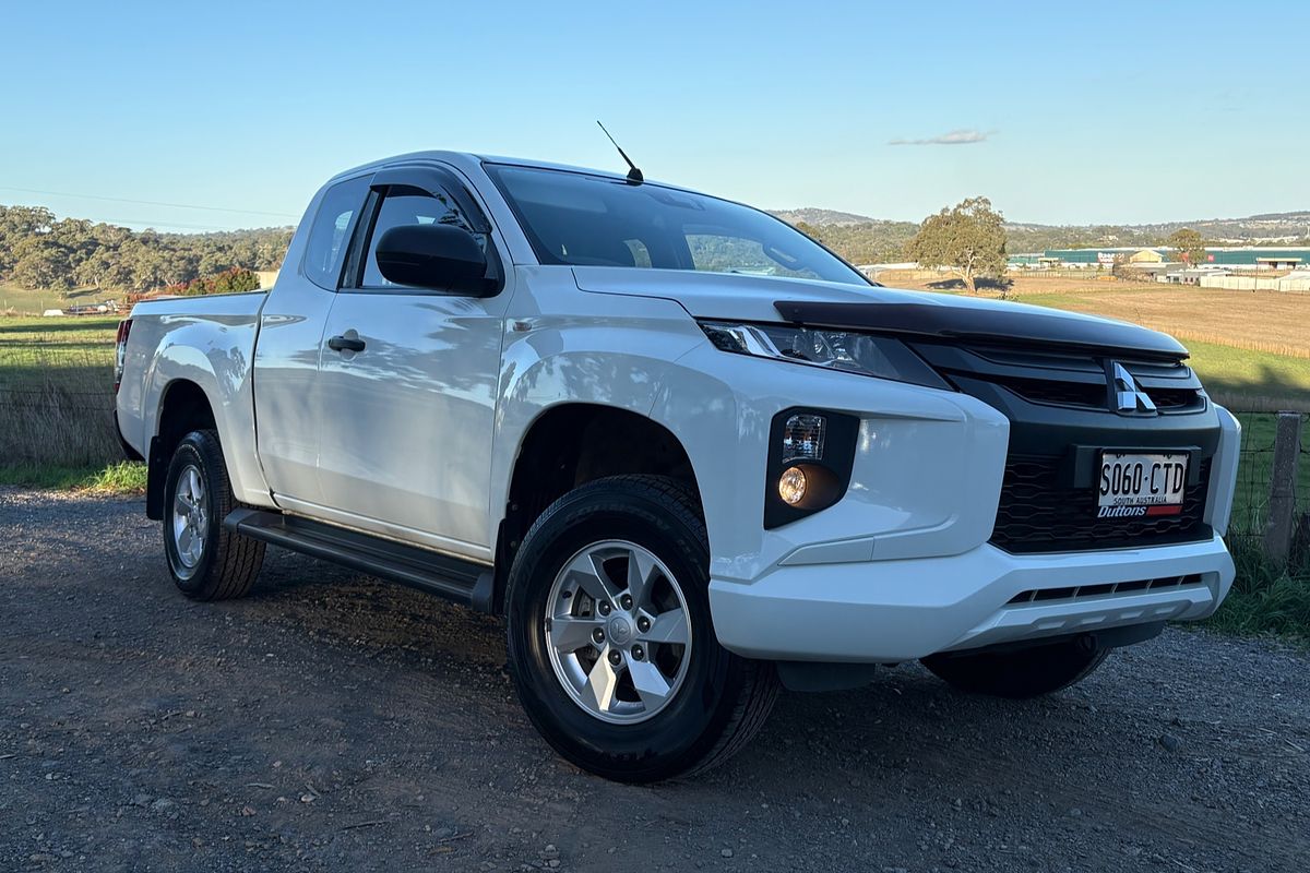 2022 Mitsubishi Triton GLX+ MR 4X4