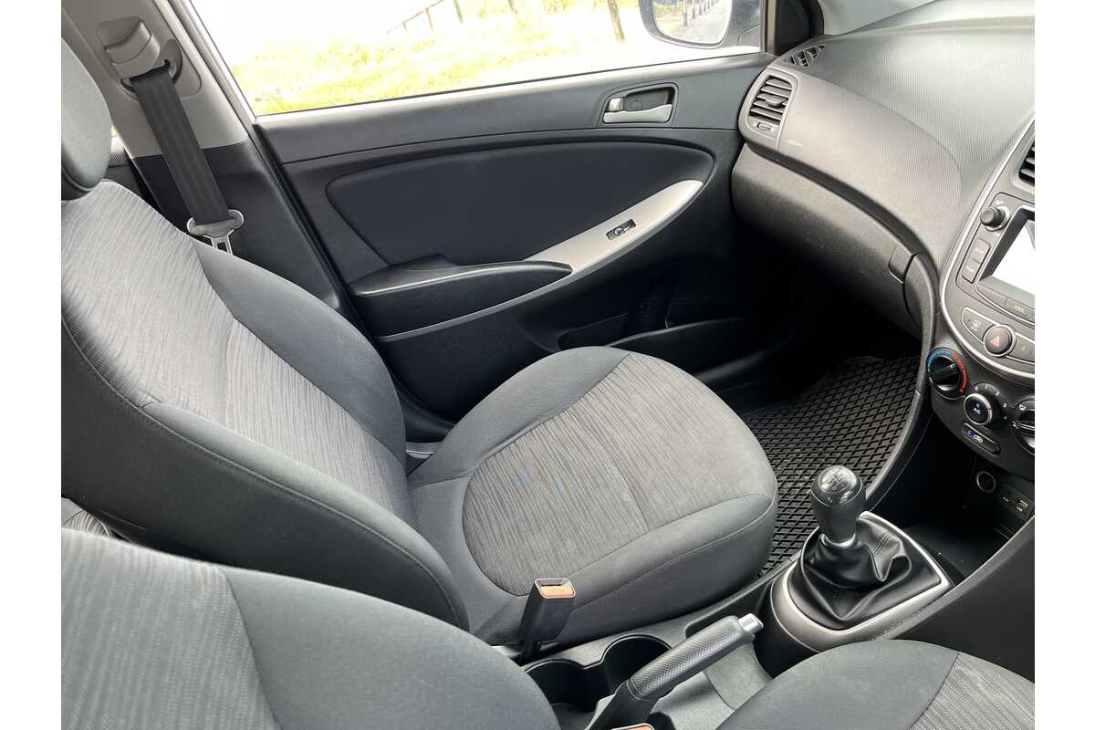 2016 Hyundai Accent Active RB3 MY16