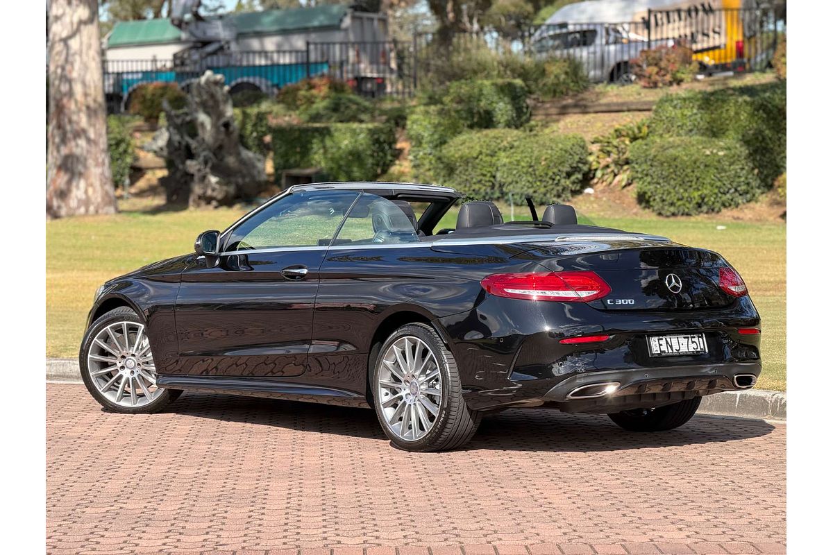 2016 Mercedes-Benz C-Class C300 A205